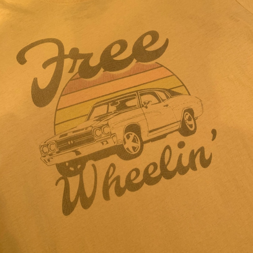 NEW Free Wheelin' Graphic Tee - Picture 2 of 6